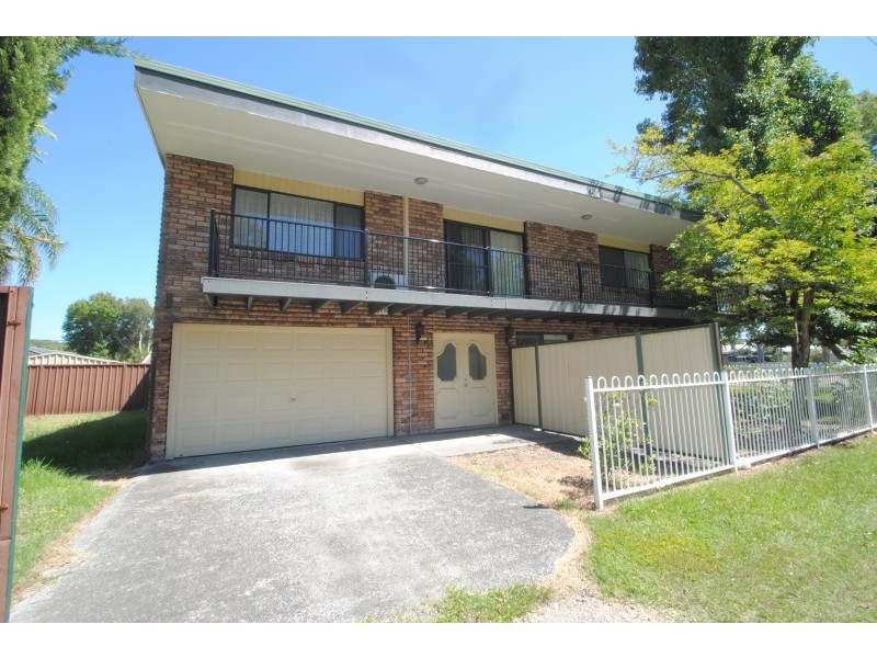 2b Gregory Street, Berkeley Vale NSW 2261