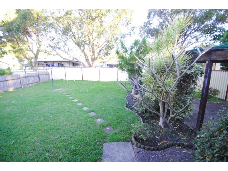 26 Spring Valley Avenue, Gorokan NSW 2263