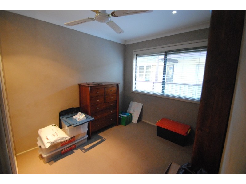 26 Spring Valley Avenue, Gorokan NSW 2263