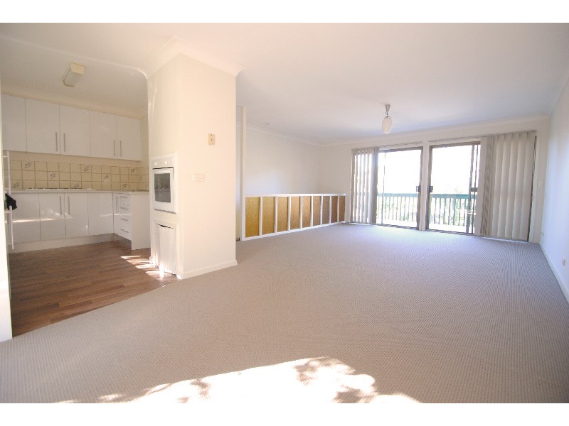 37a Shannon Parade, Berkeley Vale NSW 2261