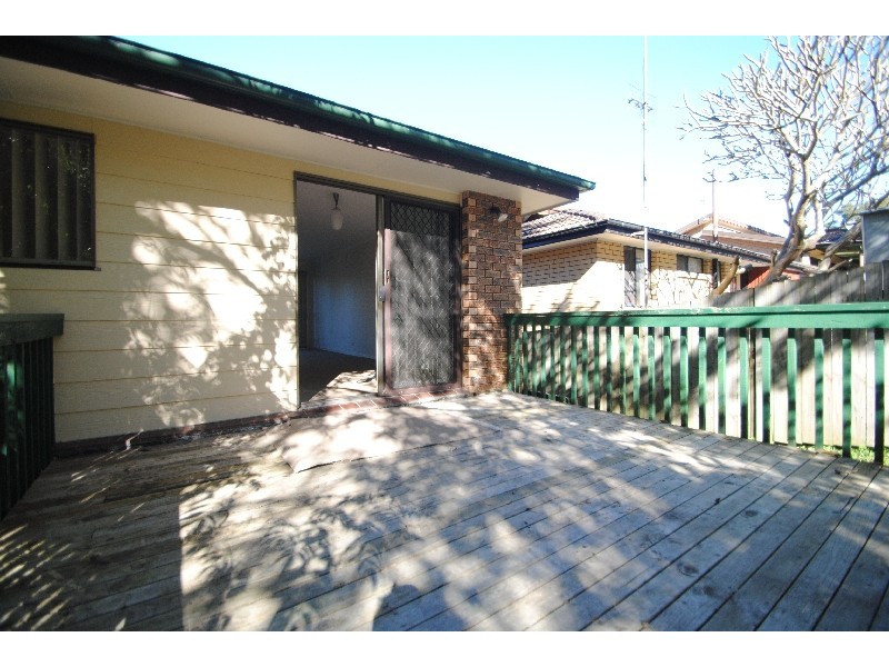 37a Shannon Parade, Berkeley Vale NSW 2261