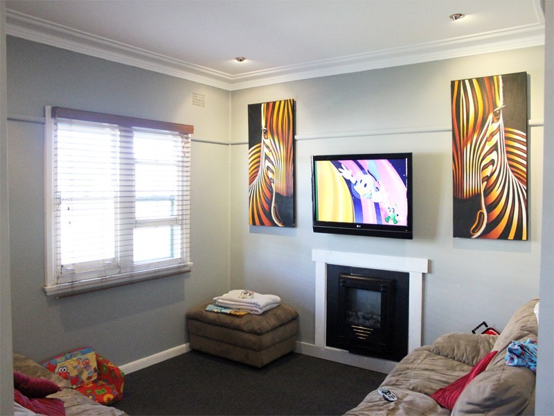 27 Shortland Ave, Killarney Vale NSW 2261