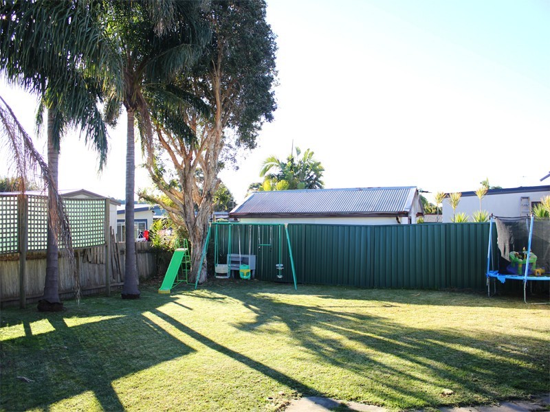 27 Shortland Ave, Killarney Vale NSW 2261