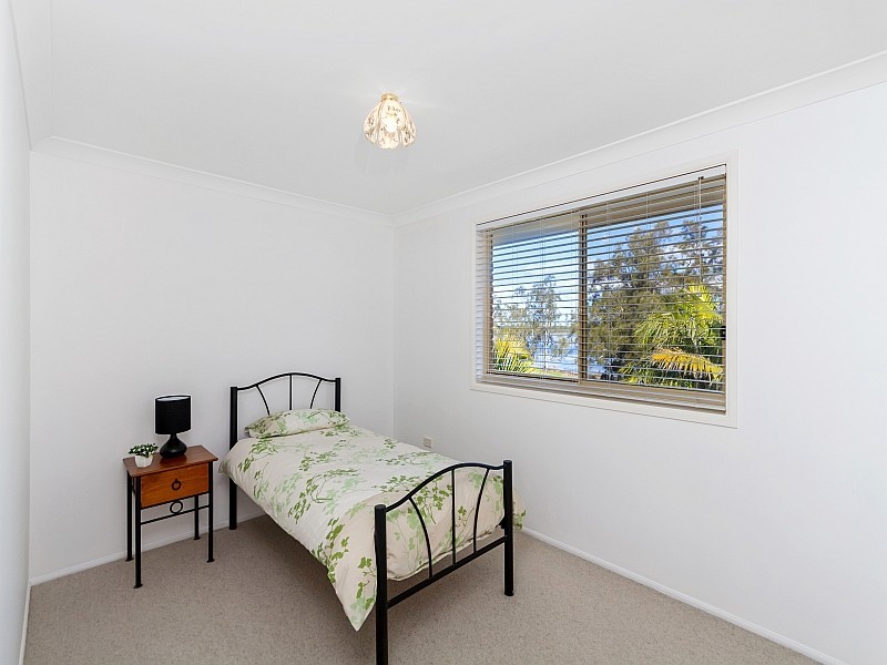 20 Diamond Head Drive, Budgewoi NSW 2262