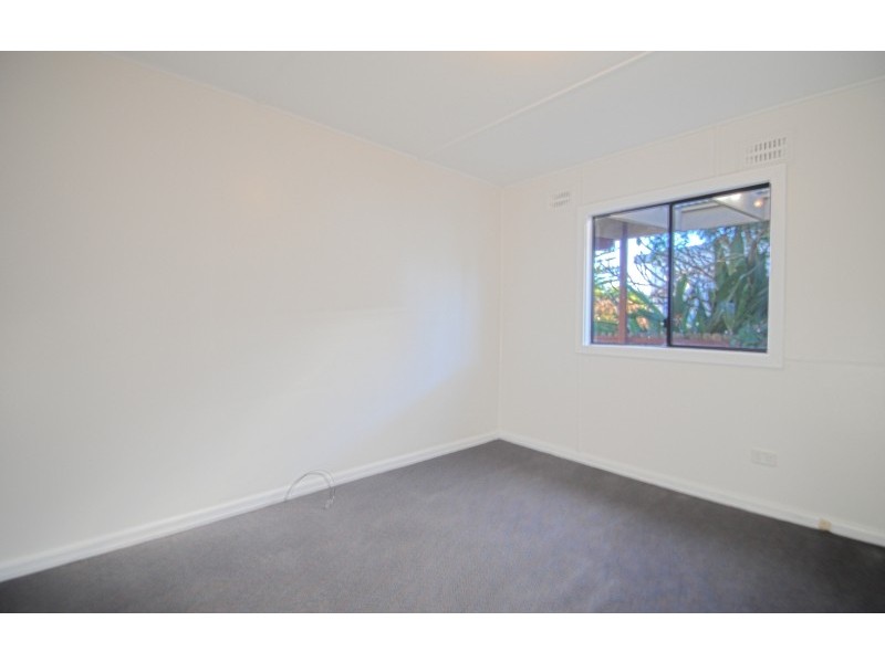 50 Moss Avenue, Toukley NSW 2263