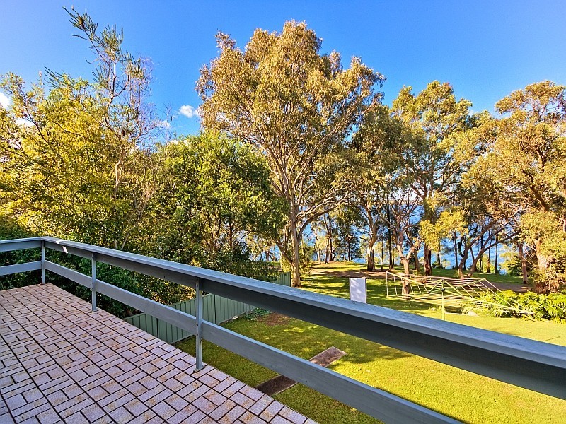 130 Buff Point Avenue, Buff Point NSW 2262