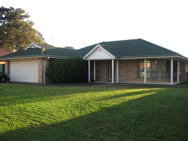 7 Surrey Close, Kanwal NSW 2259