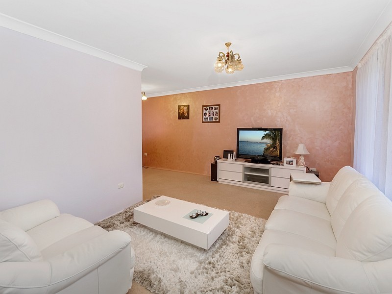 8 Taloma Street, Gorokan NSW 2263
