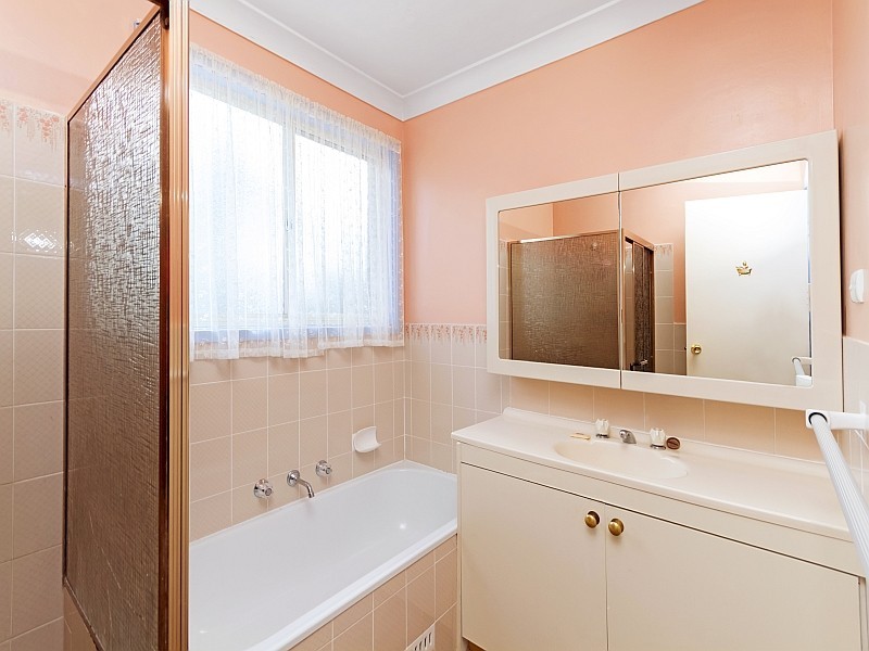 8 Taloma Street, Gorokan NSW 2263