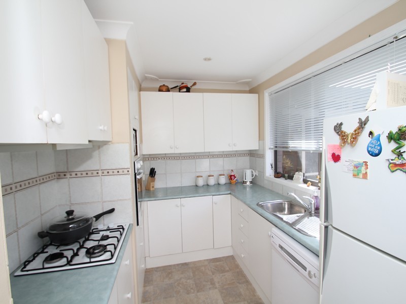 7 Cranbrook Cres, Killarney Vale NSW 2261