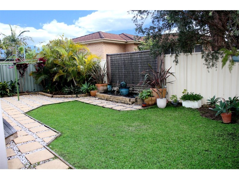 7 Cranbrook Cres, Killarney Vale NSW 2261
