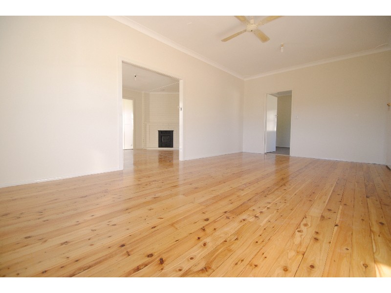 390 Bruce Cr, Wallarah NSW 2259