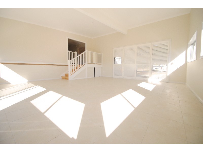 390 Bruce Cr, Wallarah NSW 2259