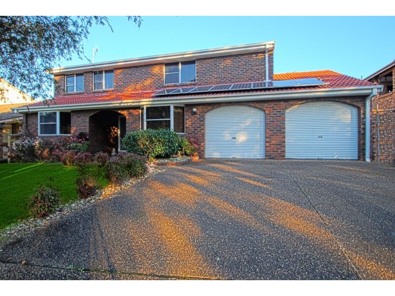 2 Vimiera Close, Norah Head NSW 2263