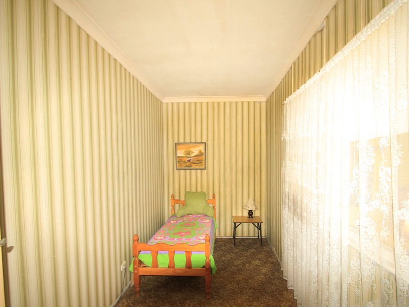 13 Flinders Ave, Killarney Vale NSW 2261