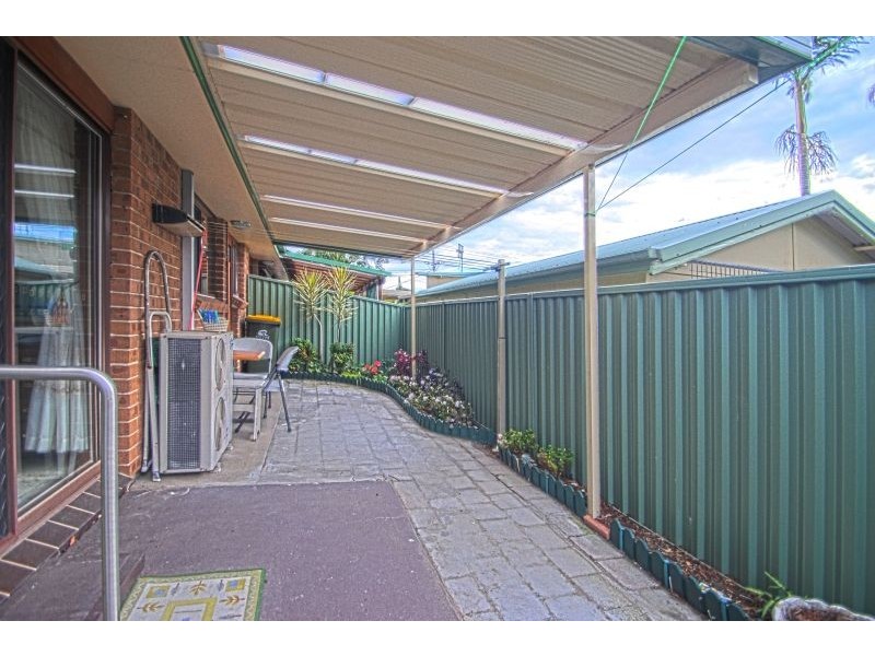4/10 Moss Avenue, Toukley NSW 2263