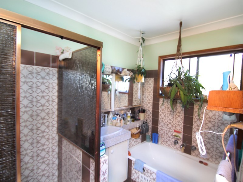 50 Wyong Road, Killarney Vale NSW 2261