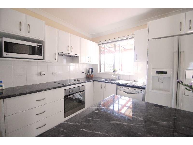 4 Barnard Cr, Toukley NSW 2263