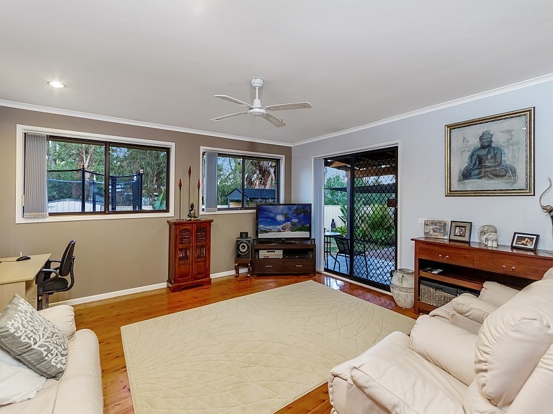 55 Delia Avenue, Budgewoi NSW 2262