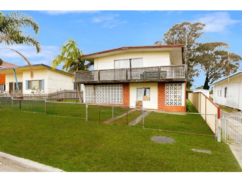 11 Second Avenue, Toukley NSW 2263