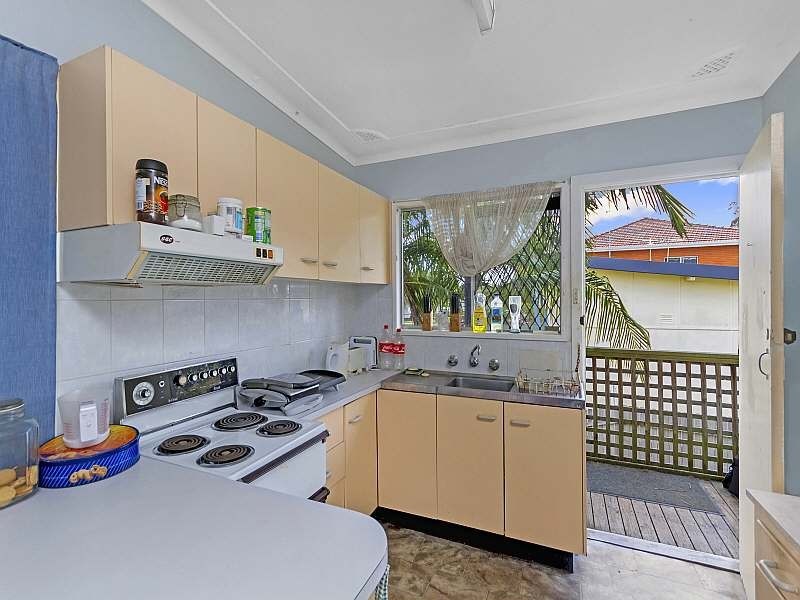 11 Second Avenue, Toukley NSW 2263