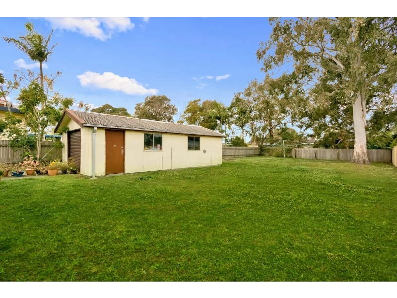 11 Second Avenue, Toukley NSW 2263