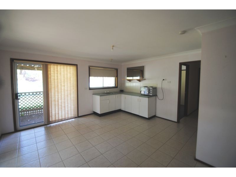 25a Haigh Close, Berkeley Vale NSW 2261