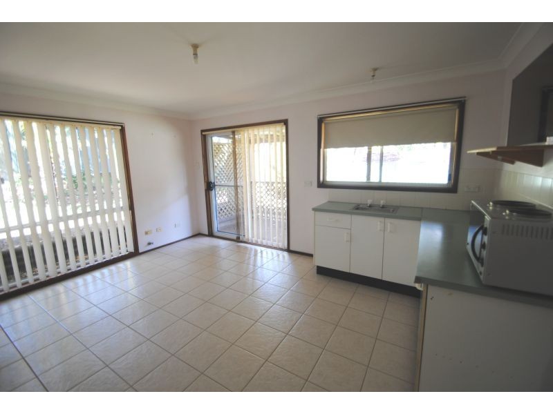 25a Haigh Close, Berkeley Vale NSW 2261