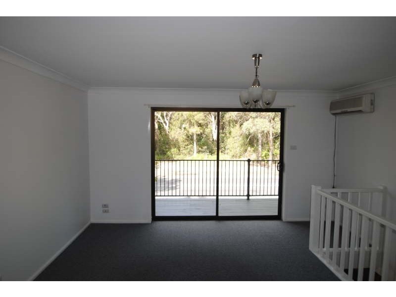 2a Gregory Street, Berkeley Vale NSW 2261