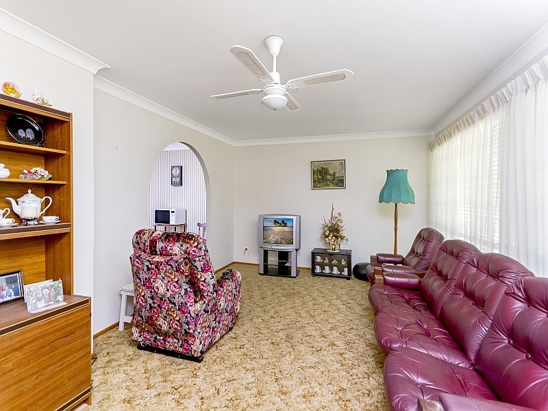49 Swan Street, Kanwal NSW 2259