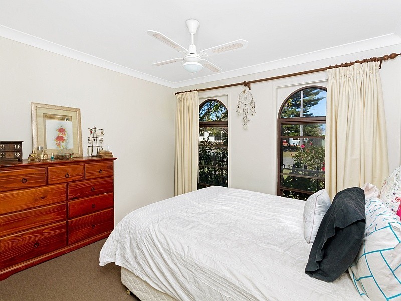 8 Stafford Street, Noraville NSW 2263