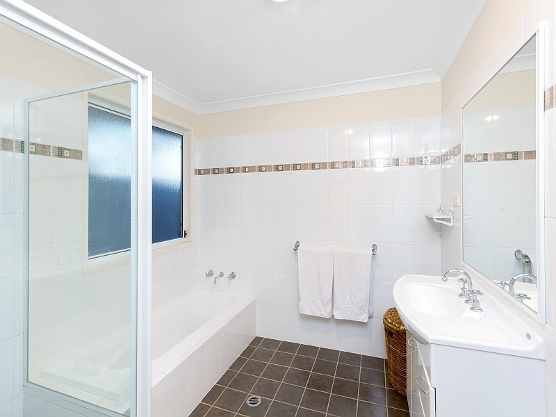 185A Pacific Highway, Charmhaven NSW 2263