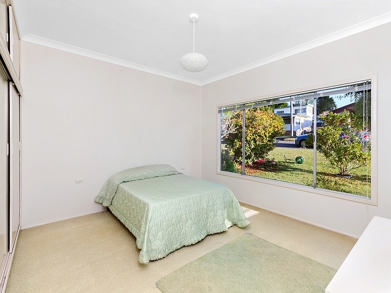 4 Ninth Avenue, Toukley NSW 2263