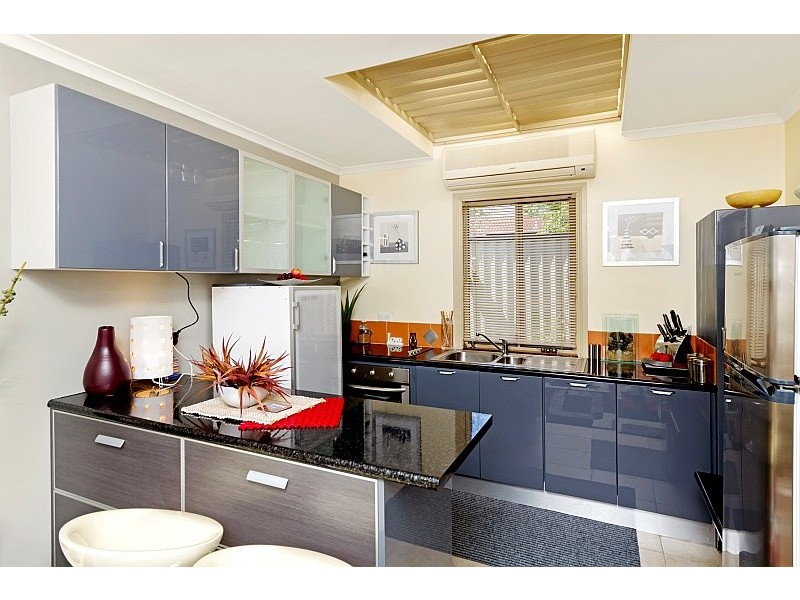 18 Leumeah Avenue, Chain Valley Bay NSW 2259