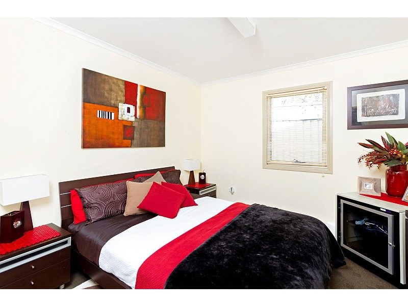 18 Leumeah Avenue, Chain Valley Bay NSW 2259