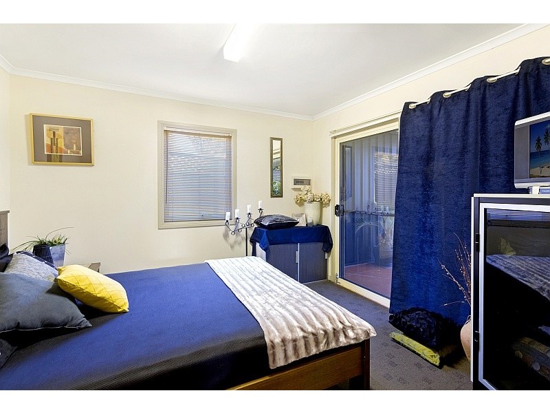 18 Leumeah Avenue, Chain Valley Bay NSW 2259