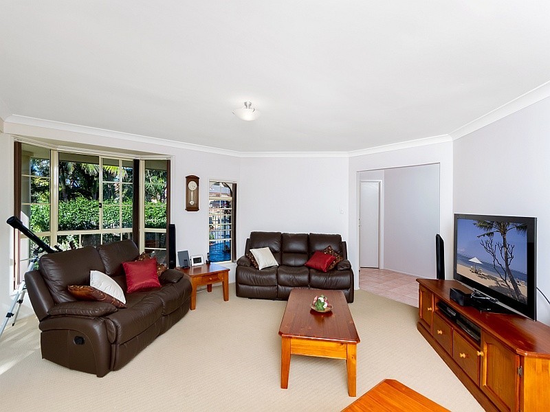 4 Linmar Close, Gwandalan NSW 2259