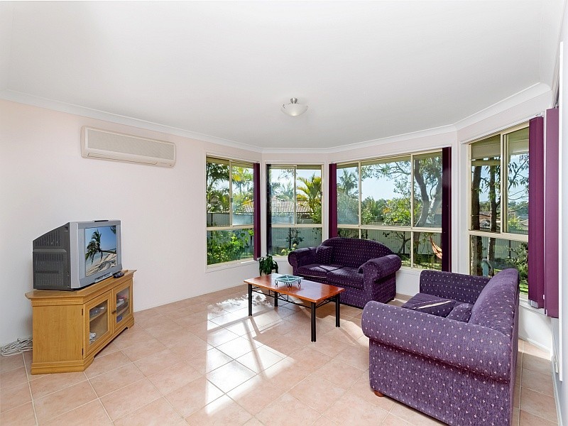 4 Linmar Close, Gwandalan NSW 2259