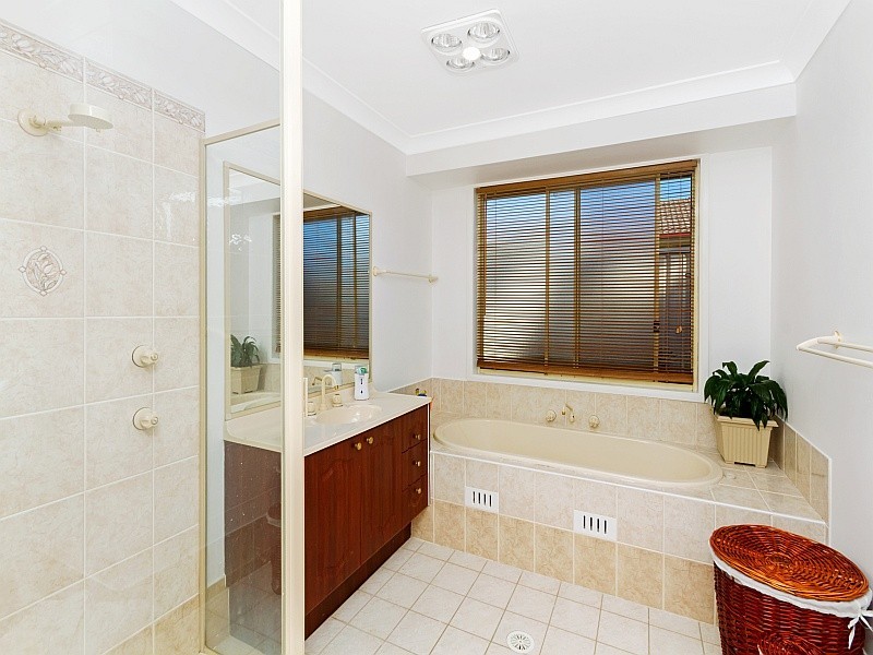 4 Linmar Close, Gwandalan NSW 2259