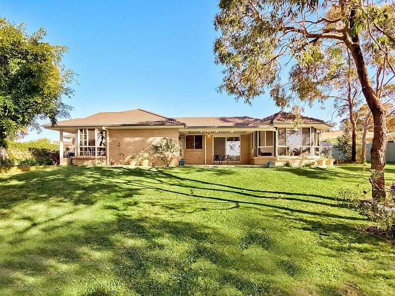 4 Linmar Close, Gwandalan NSW 2259