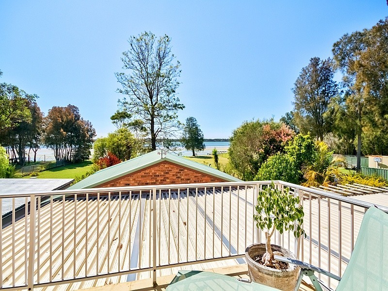 7 Panorama Avenue, Charmhaven NSW 2263