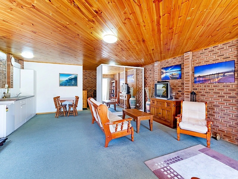 12 Jane Ellen Crescent, Chittaway Bay NSW 2261