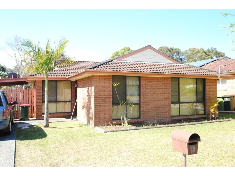 19 Ourringo Avenue, Lake Haven NSW 2263