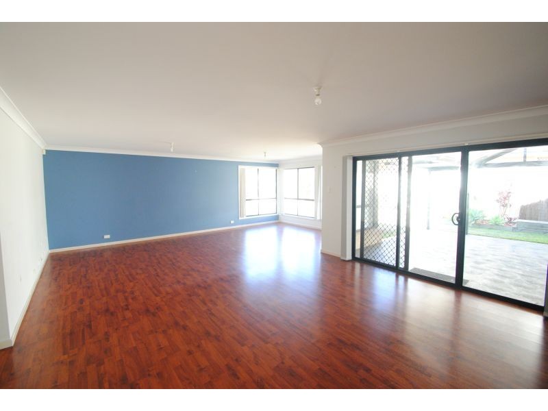 9 Evelyn Close, Hamlyn Terrace NSW 2259