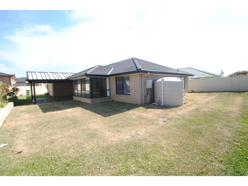 9 Evelyn Close, Hamlyn Terrace NSW 2259