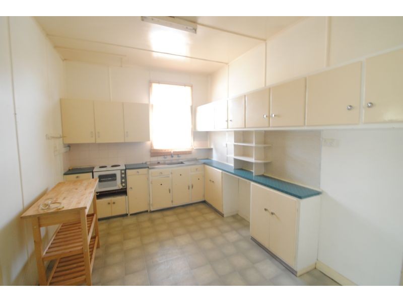 40 Moss Avenue, Toukley NSW 2263