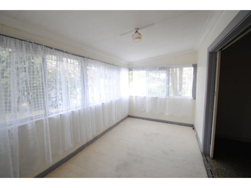 40 Moss Avenue, Toukley NSW 2263