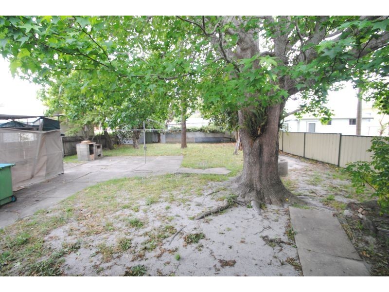 40 Moss Avenue, Toukley NSW 2263