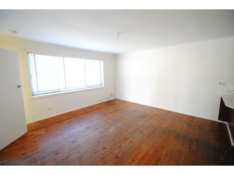 1/2 Read Street, Toukley NSW 2263