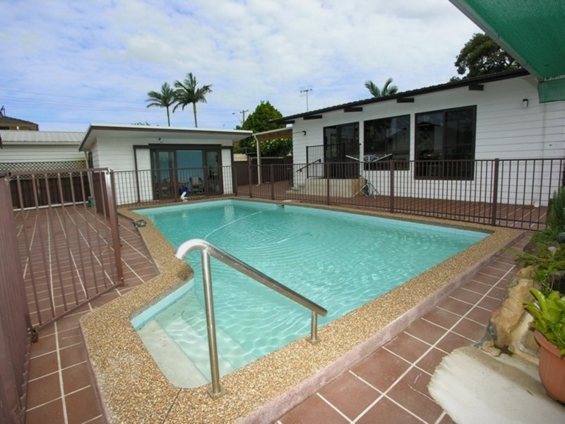 11A Ashton Avenue, The Entrance NSW 2261